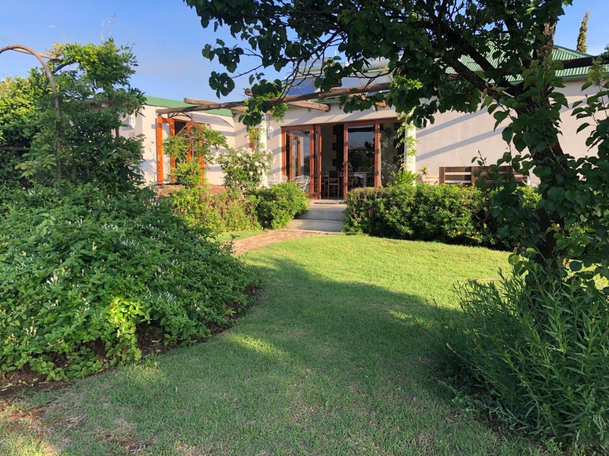 Bed and Breakfast Apple And Rose eMakhazeni Exterior foto